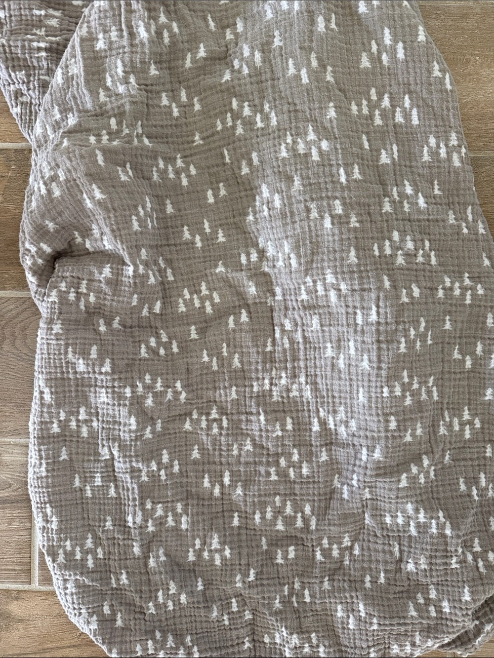 Mebie baby Soft green Muslin Crib sheet with White Tree Print